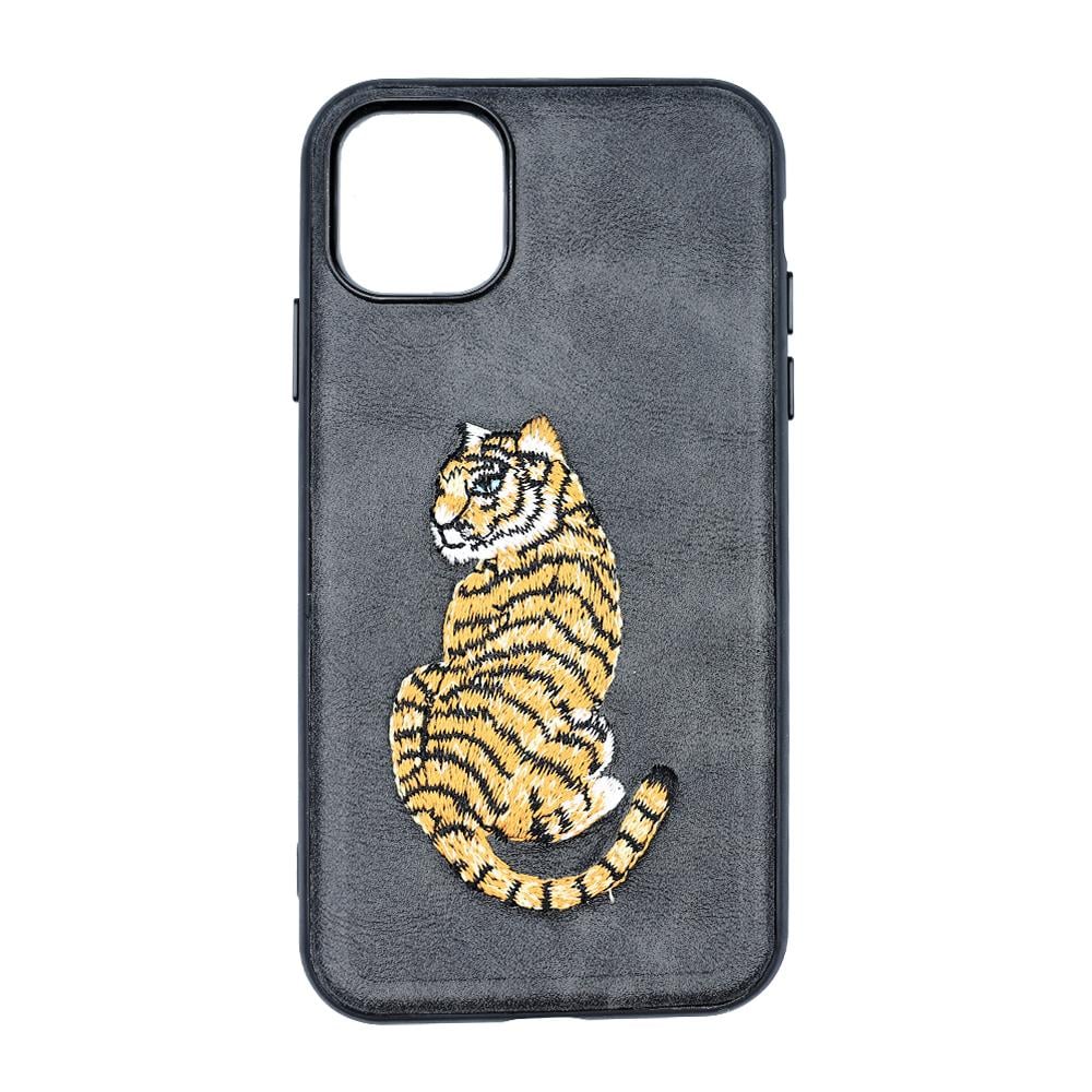iPhone 15 Pro Max Embroidered Animal Pattern Case